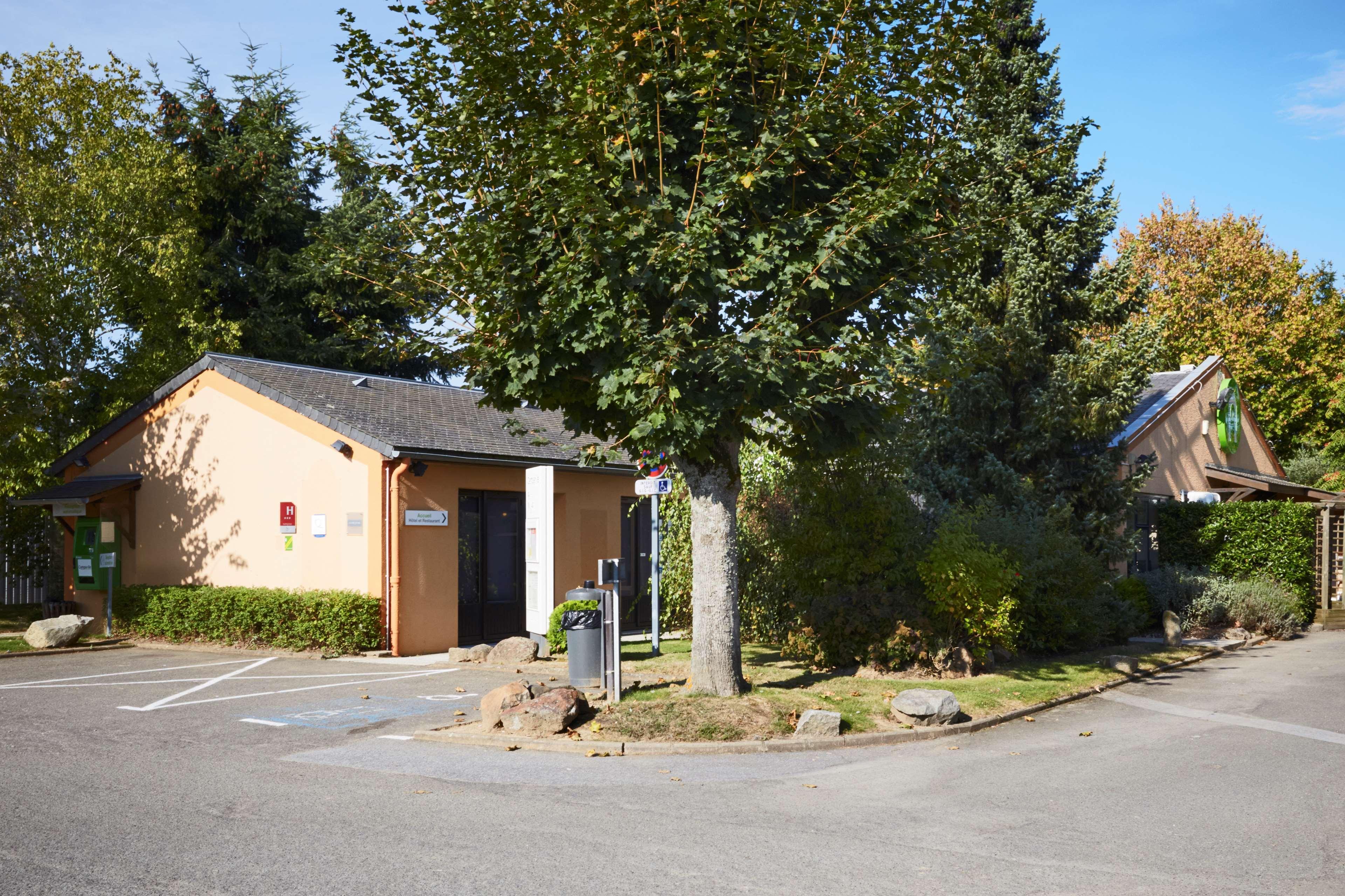 Campanile Alencon Hotel Exterior photo
